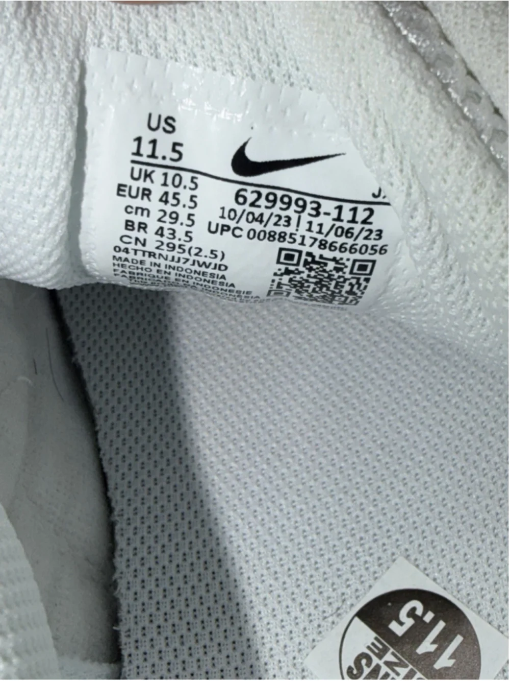 Nike Air Max Command Leather Triple White Running Shoes Mens 11.5 New 749760-102